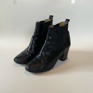Women’s Black Frye Healed Chelsea Booties